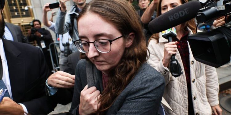 مشاور ارشد «سم بنکمن-فرید» و صرافی رمزارز FTX به ۲۴ ماه زندان محکوم شد