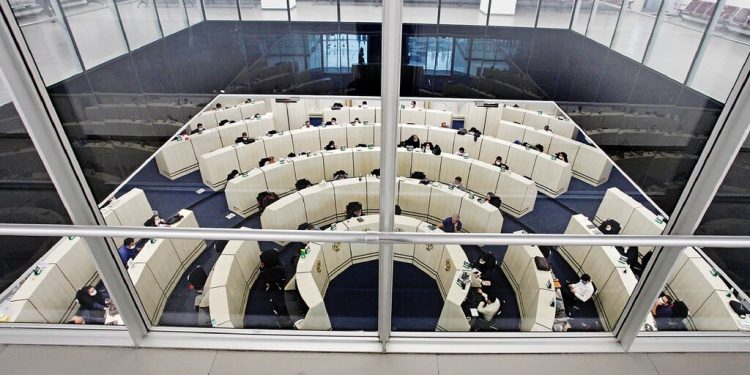 درخواست مهم بورسیها از رئیس جدید