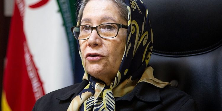 مینو محرز: پزشکان را برای کشورهای دیگر تربیت می کنیم نه برای کشور خودمان
