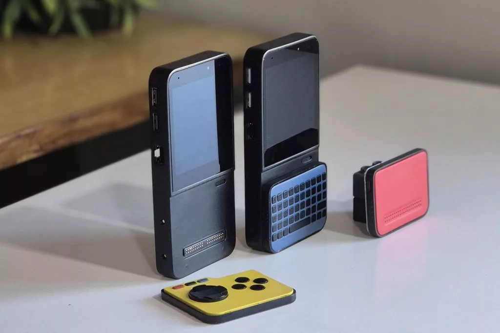 کامپیوتر دستی Comet Mecha