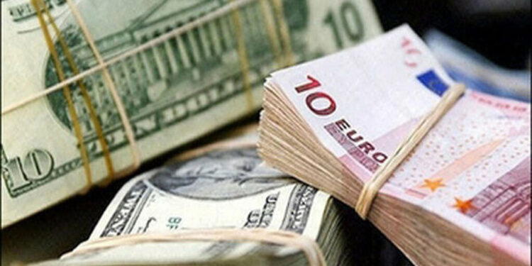 آخرین قیمت دلار، یورو و درهم در بازار ارز توافقی | دلار حواله کاهشی شد